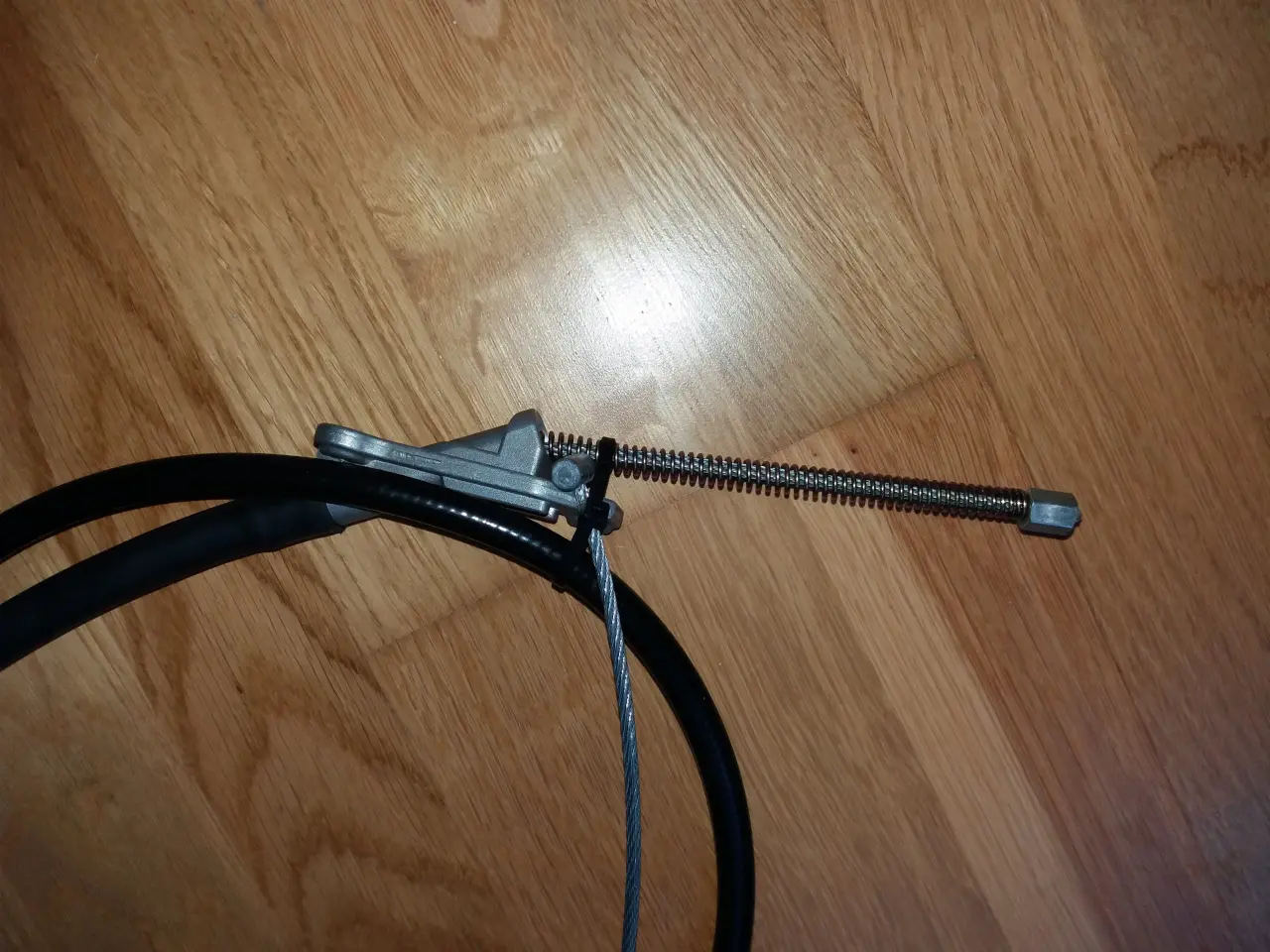 Billede 1 - Håndbremsekabel Toyota Hilux