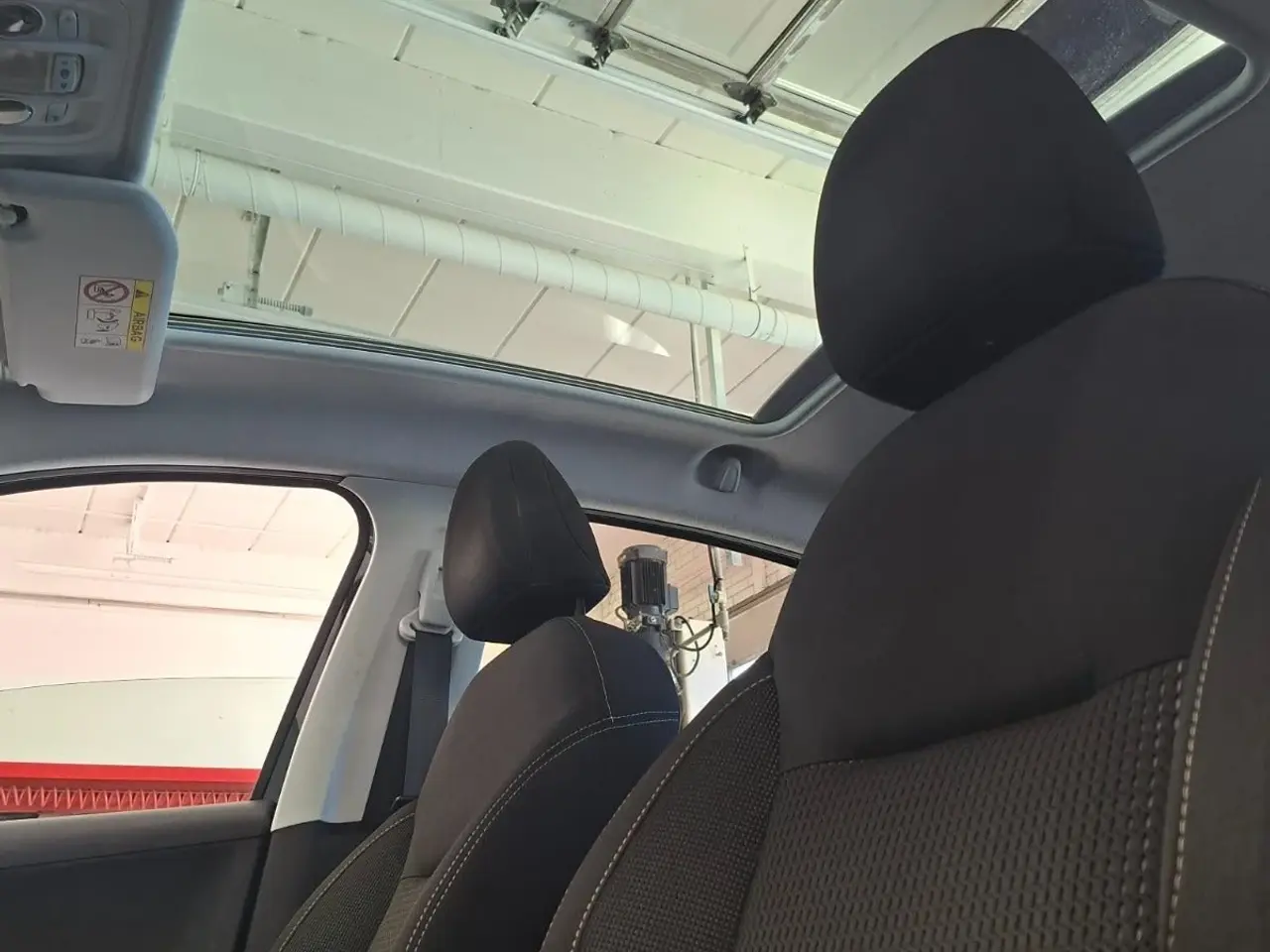 Billede 5 - Peugeot 208 1,6 BlueHDi 100 Allure Sky
