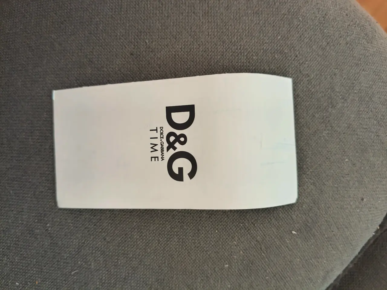 Billede 13 - Ældre D&G ur sælges.