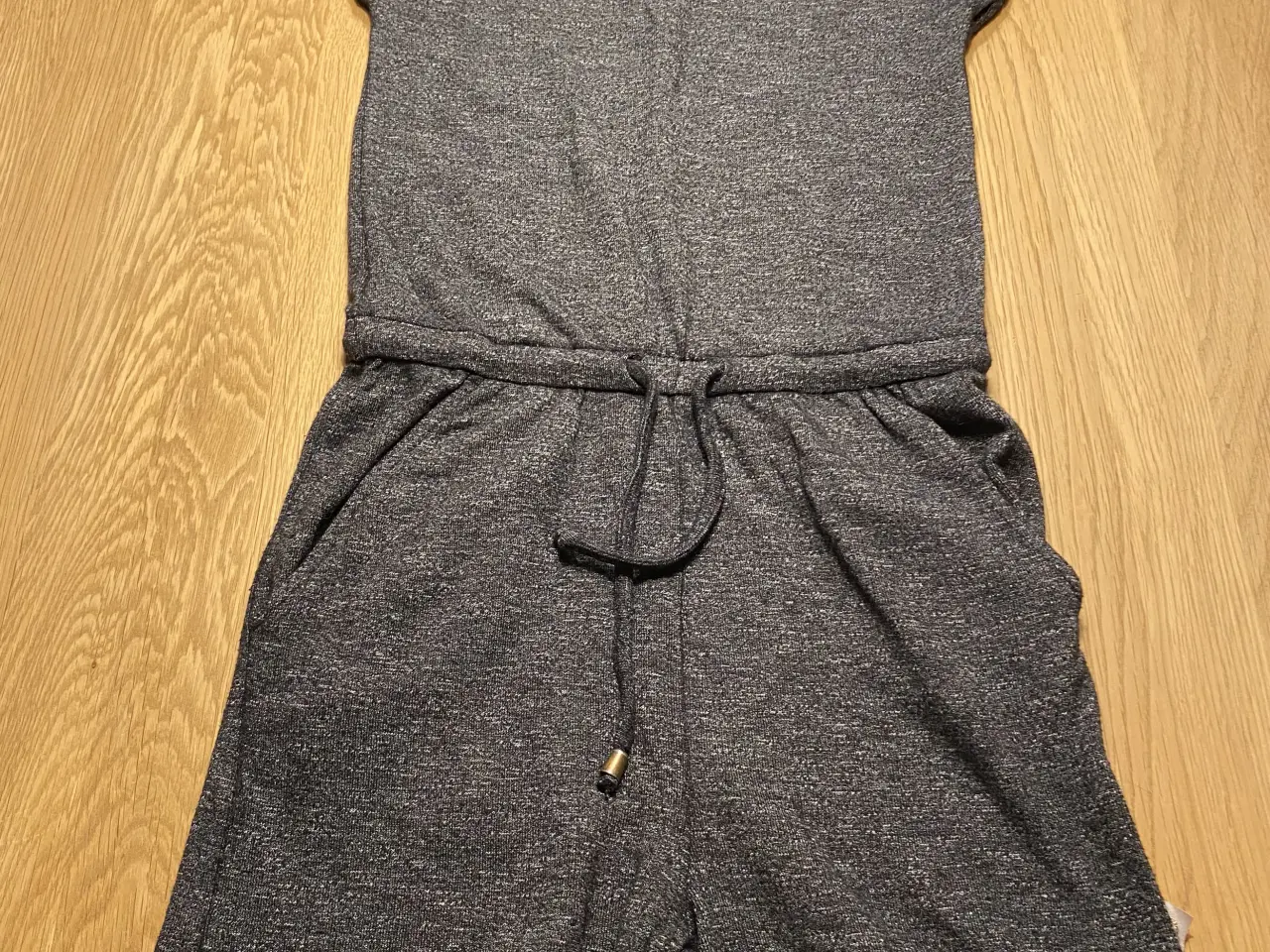 Billede 11 - Kjole, nederdel. Sweat mm str. 152 og xxs