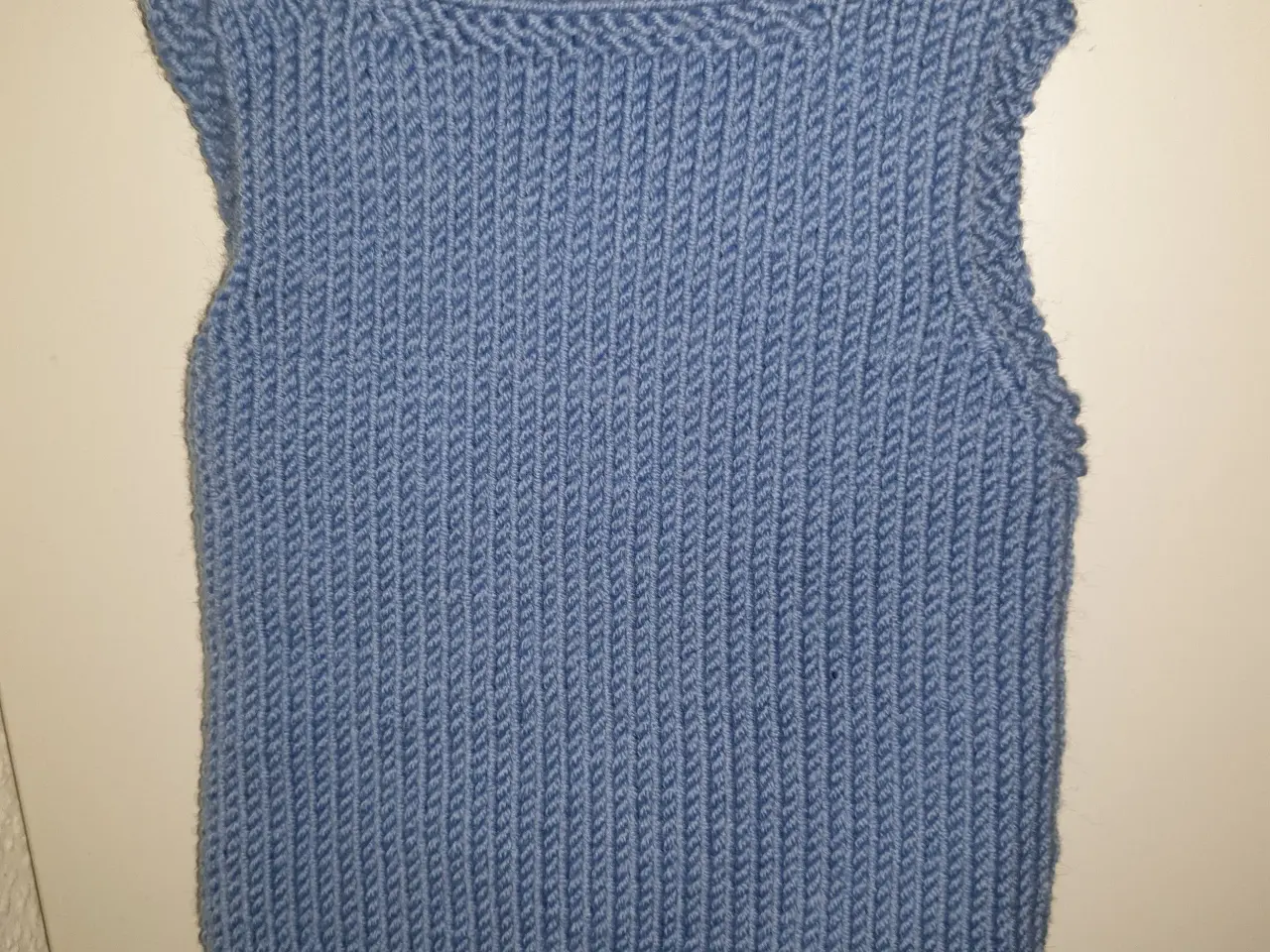 Billede 4 - Babyvest str. 0-3 mdr (str. ca 56 cm) - helt NY! 