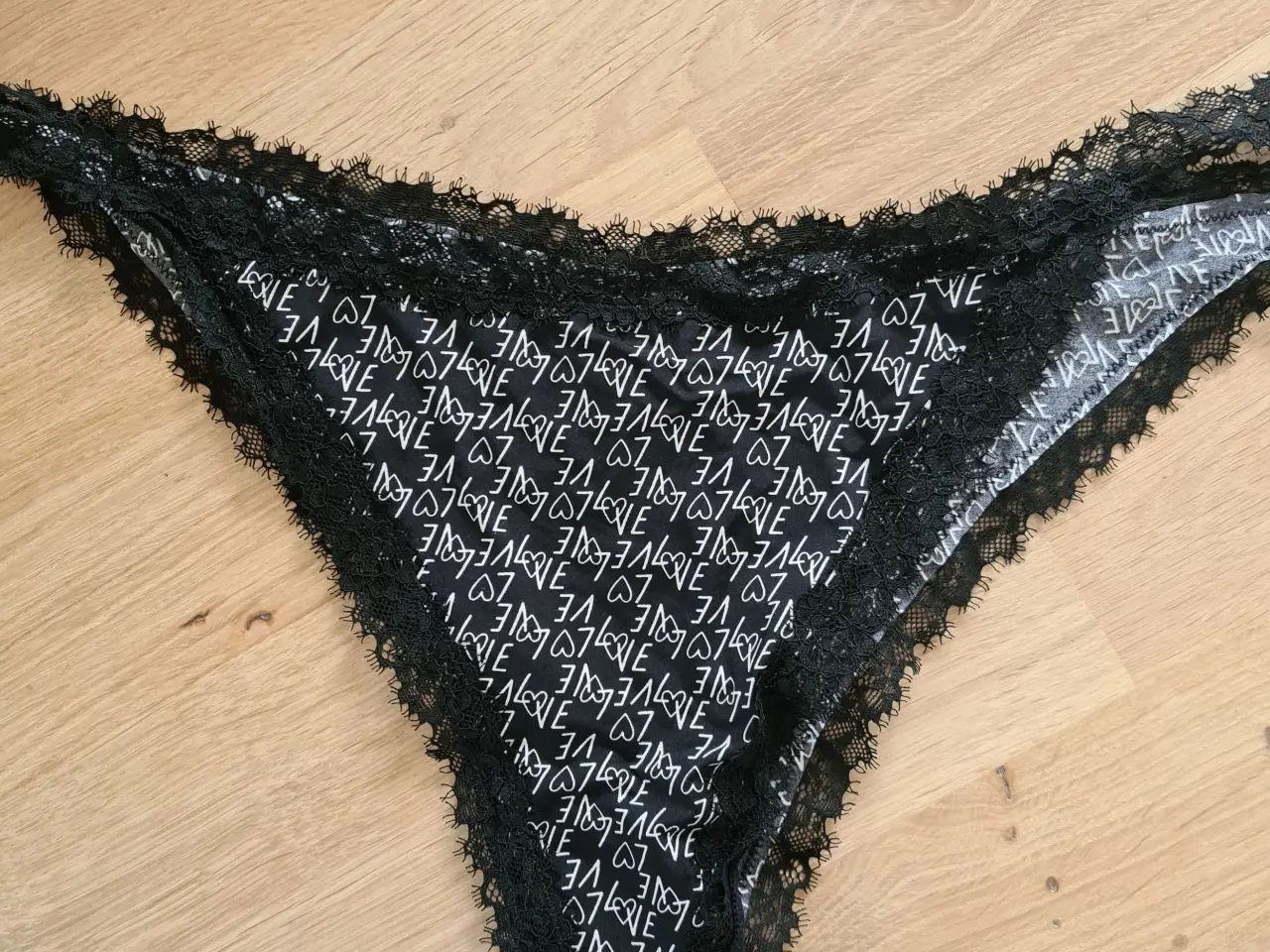 Billede 5 - NYE g-strengs trusser. Thong