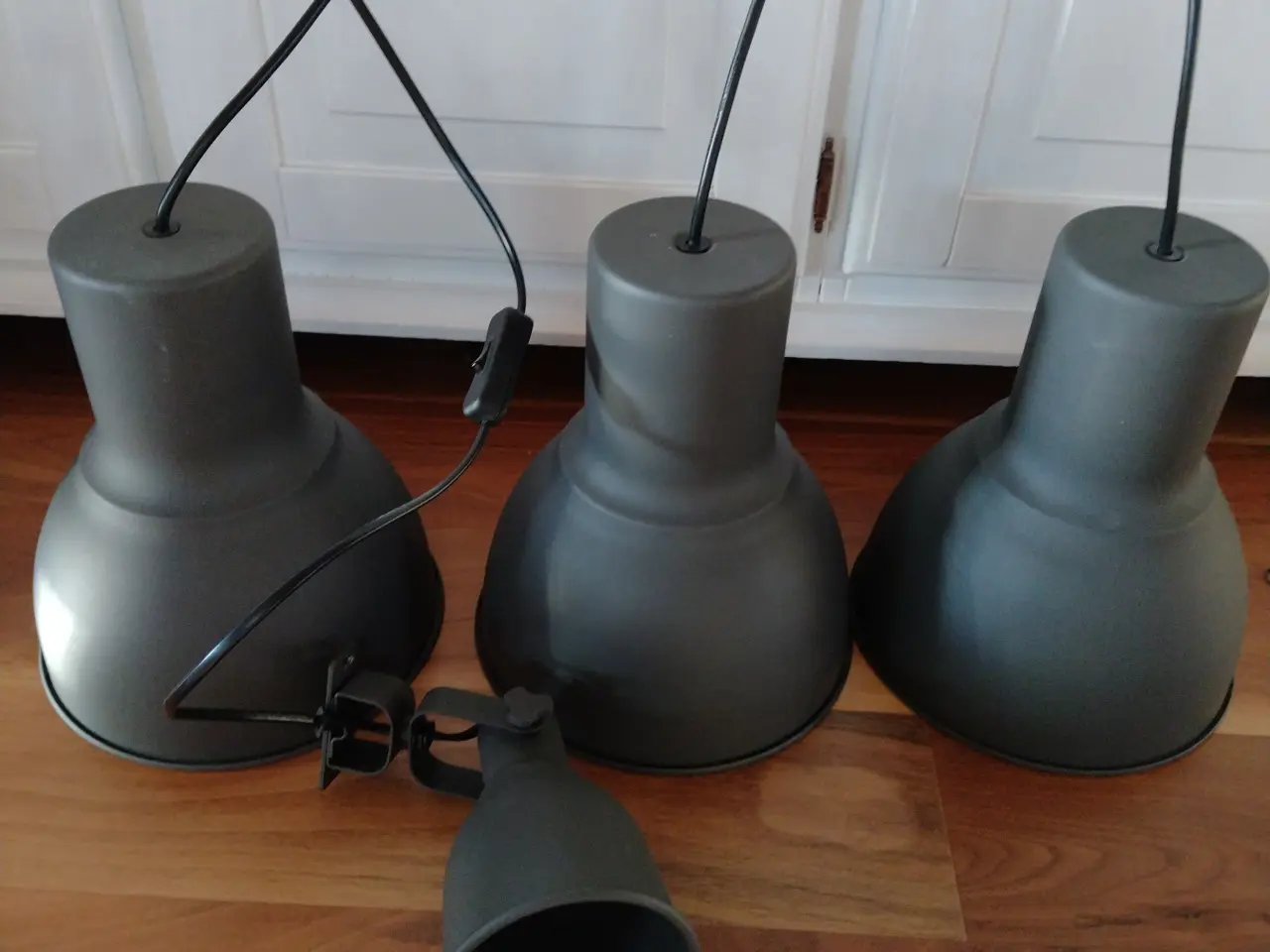 Billede 1 - 3 loft lamper og en væg lampe 