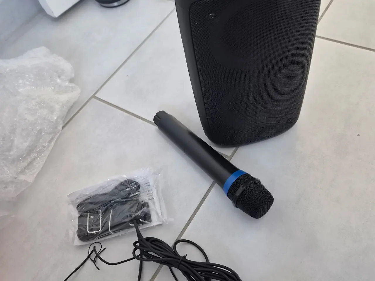 Billede 3 - Helt NY TWS Bluetooth-højtaler med RGB-lys og mikr