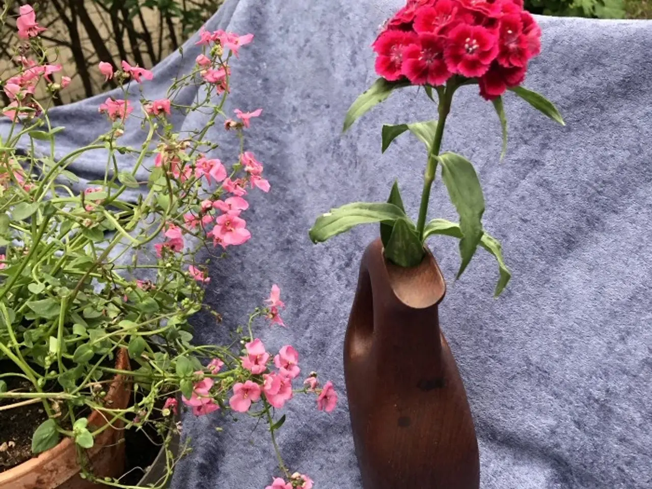 Billede 4 - Vase i teak træ – 19 cm høj 