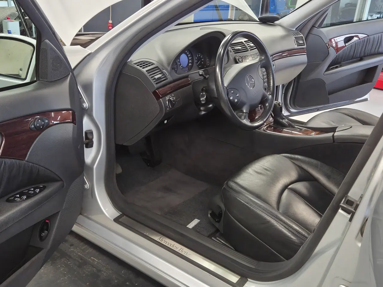 Billede 19 - Mercedes E280 Benzin