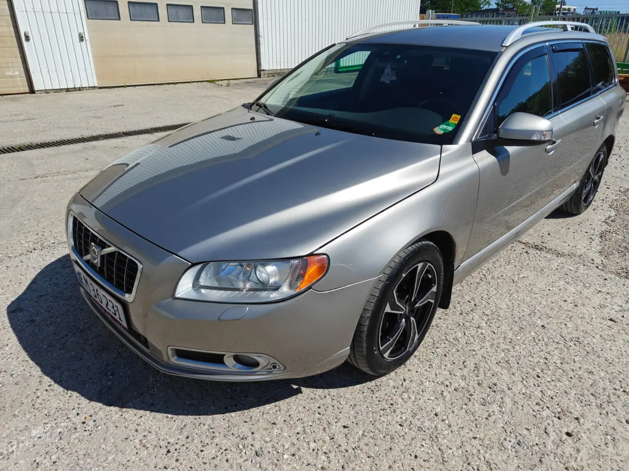 Billede 2 - Volvo V70 2,4 D5 185 R-Design aut.