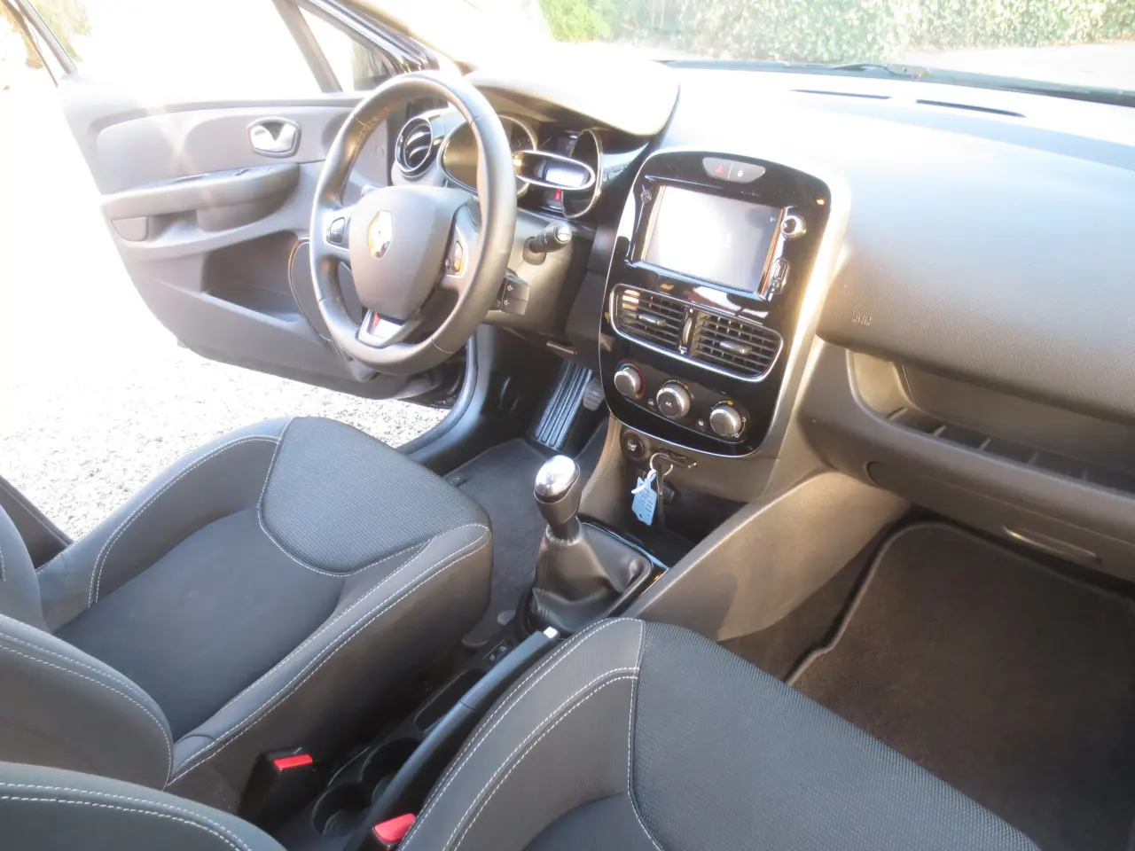Billede 14 - Renault Clio 1.5 Cd År 2018 Nysynet 