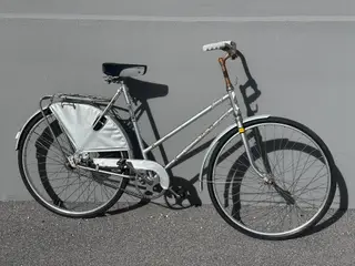 Flot grå retro damecykel, Cyrus Deluxe