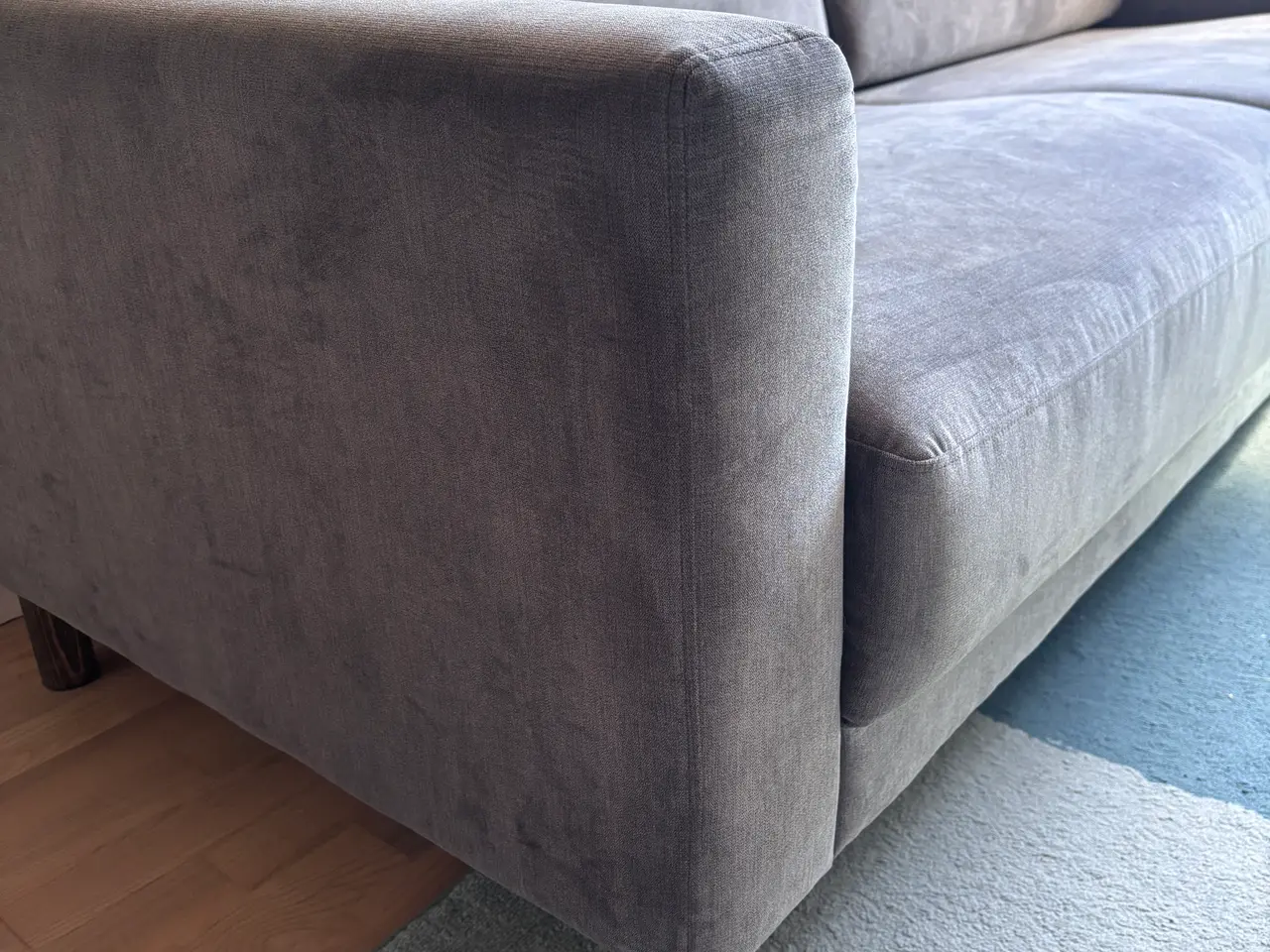 Billede 5 - Rigtig fin og lækker sofa