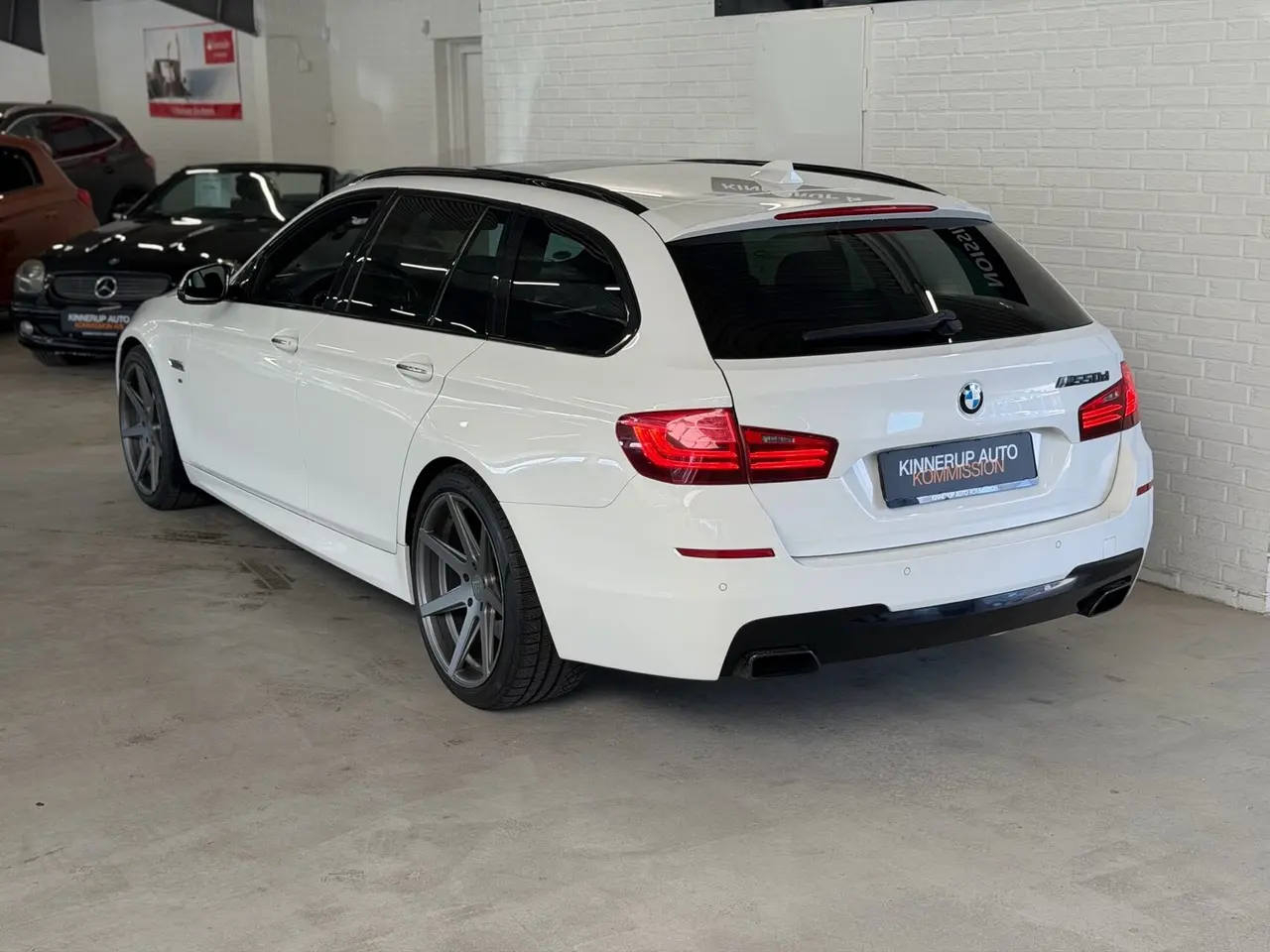 Billede 3 - BMW M550d Touring 3,0 D 4x4 381HK Stc 8g Aut.