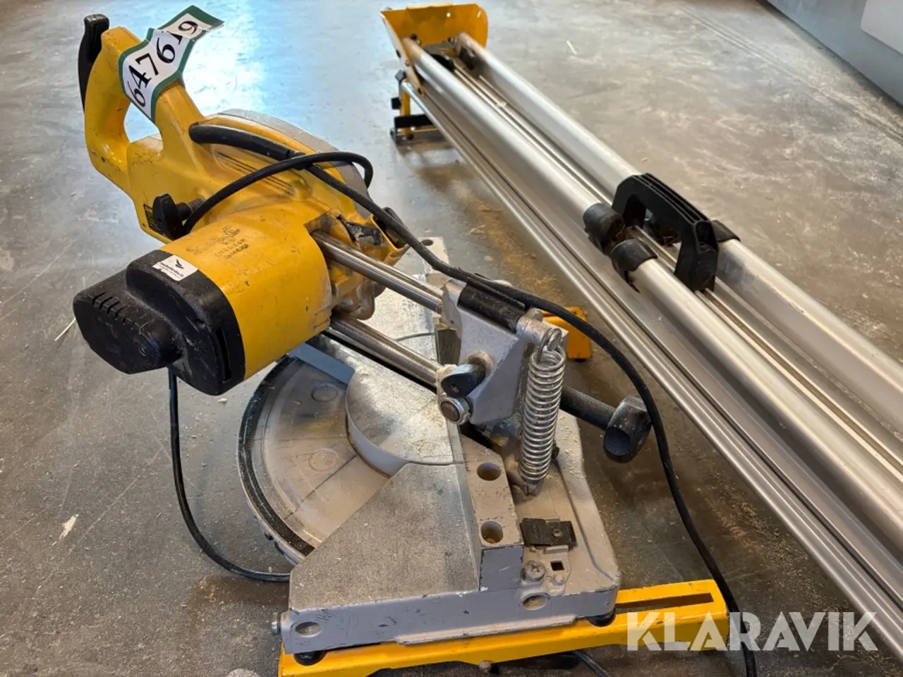 Billede 10 - Kap-/geringssav med udtræk. Dewalt DW700-XE