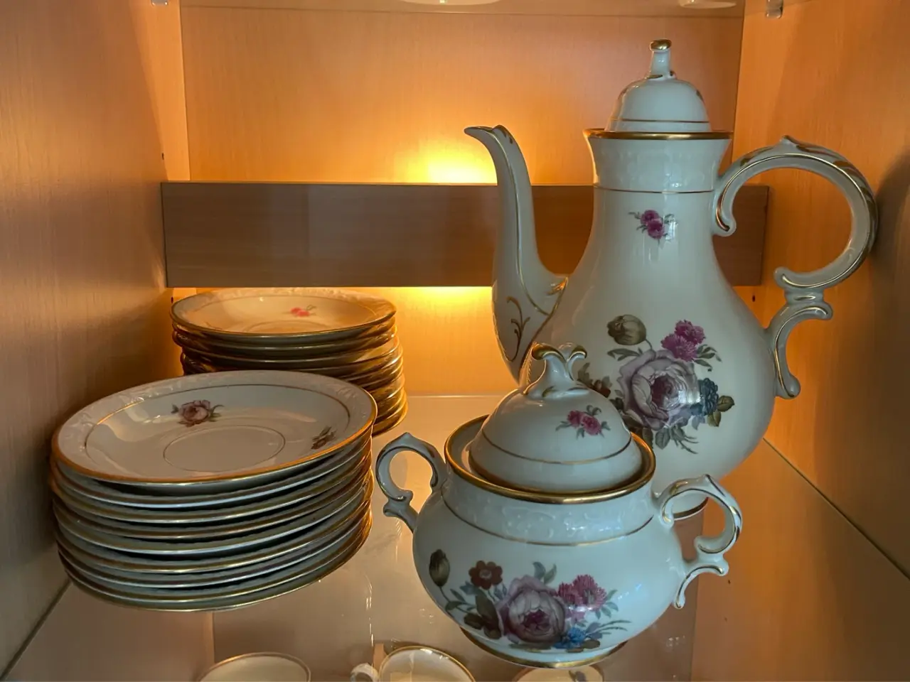 Billede 3 - Kaffestel Rosenborg KMP