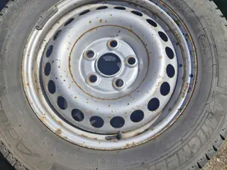 5 stålfælge til VW transport - 3 med brugbare dæk