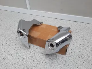Blinklys holder til Suzuki Intruder M1800