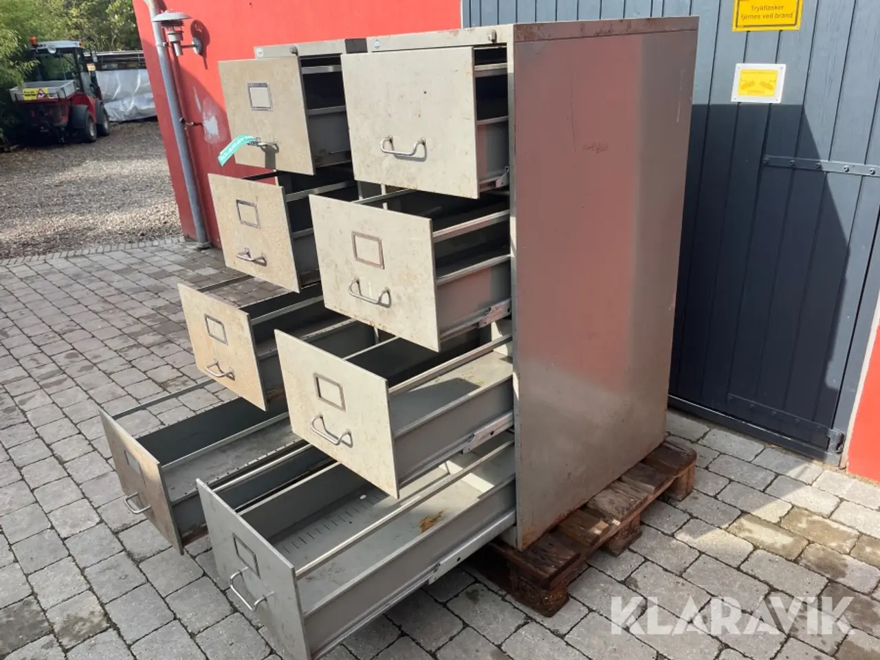 Billede 1 - Arkivskabe Skovbo 8 styk