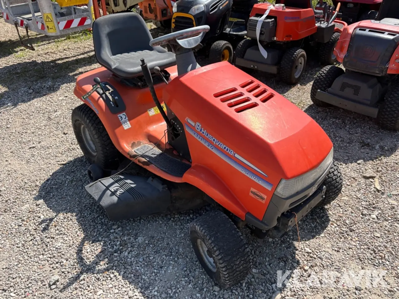 Billede 3 - Græsslåmaskine Husqvarna YTH 130