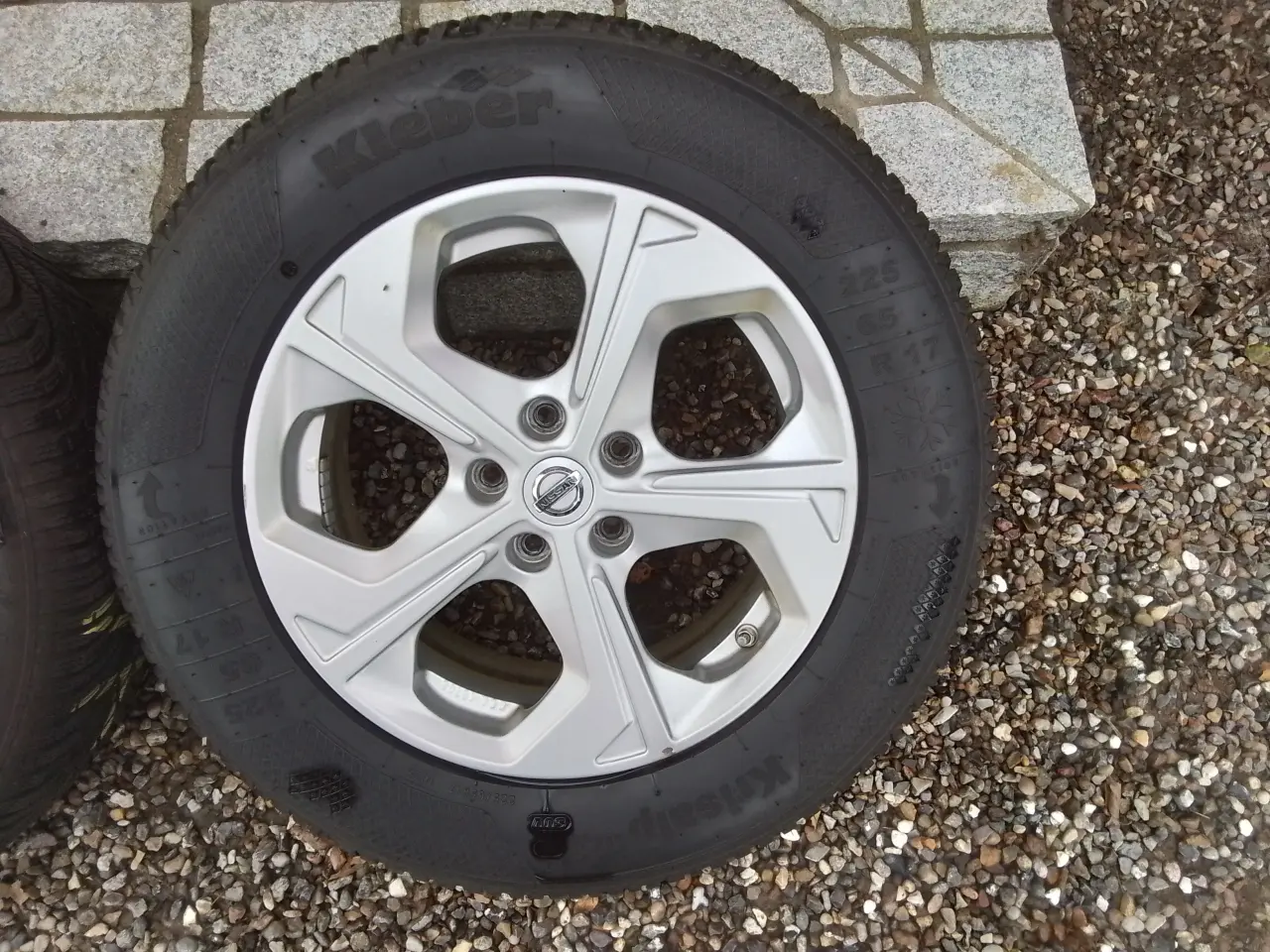 Billede 2 - Qasqai- X-Trail Alu vinterhjul (J 12)