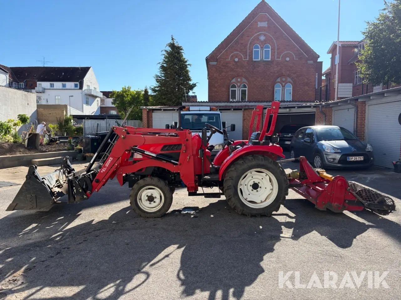 Billede 2 - Traktor Onj dong feng 430 med frontlæsser og udstyr.