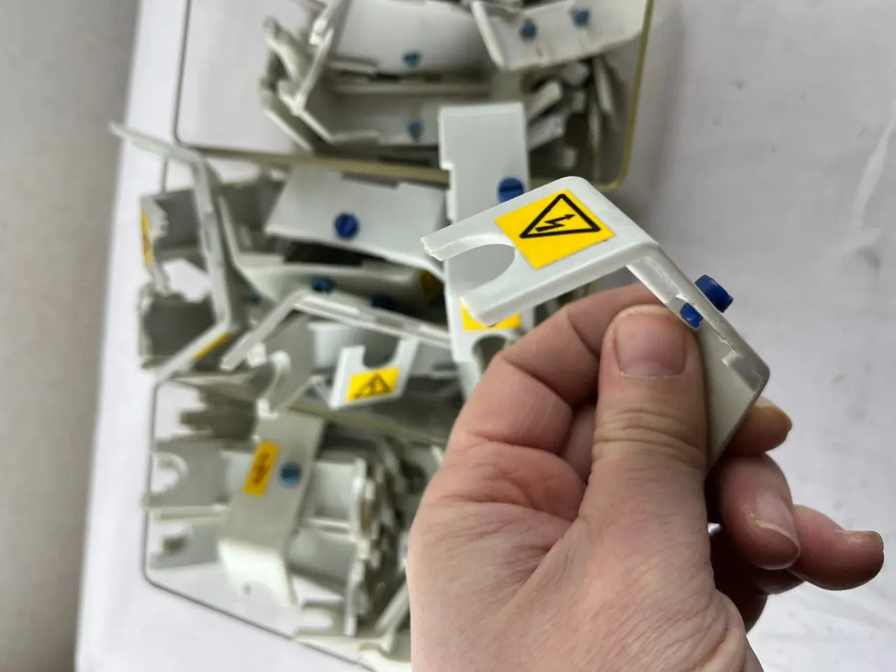 Billede 8 - kontakt Fuse Handle Parts Bulk parti 3 Trays