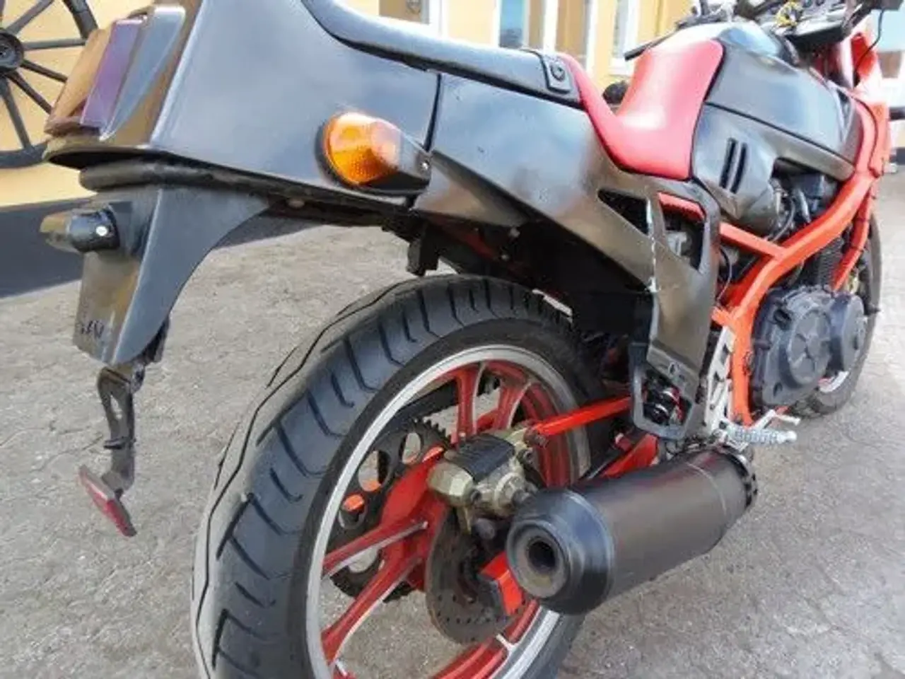 Billede 11 - Suzuki GSX 400 X Impulse - "Gør-det-selv"
