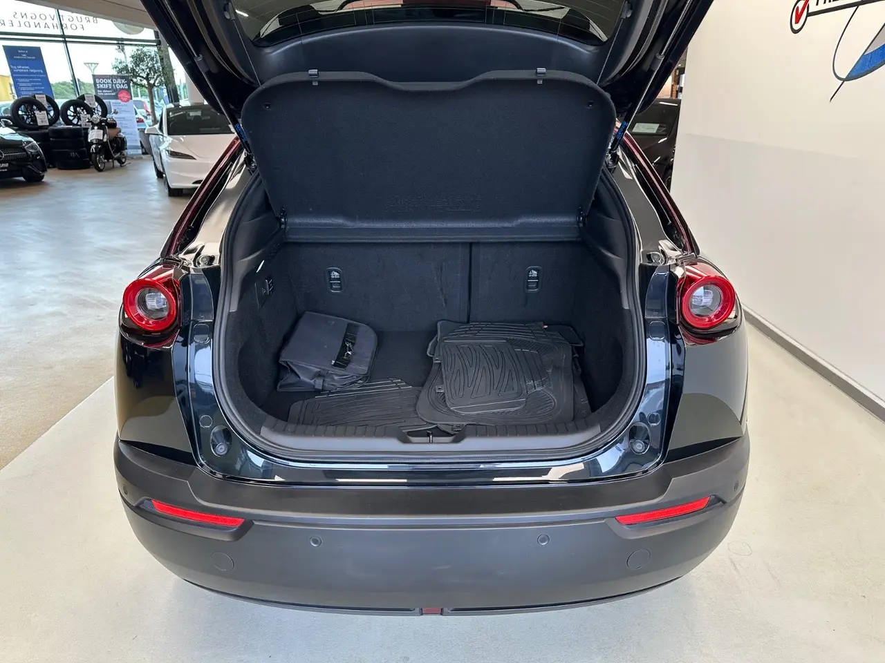 Billede 8 - Mazda MX-30 0,8 e-SkyActiv R-EV Edition-R