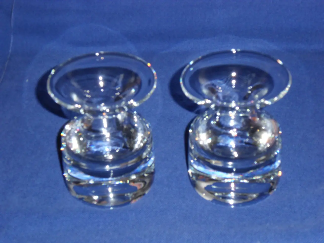 Billede 2 - Lysestager. Solide. Klart glas. 2 stk.