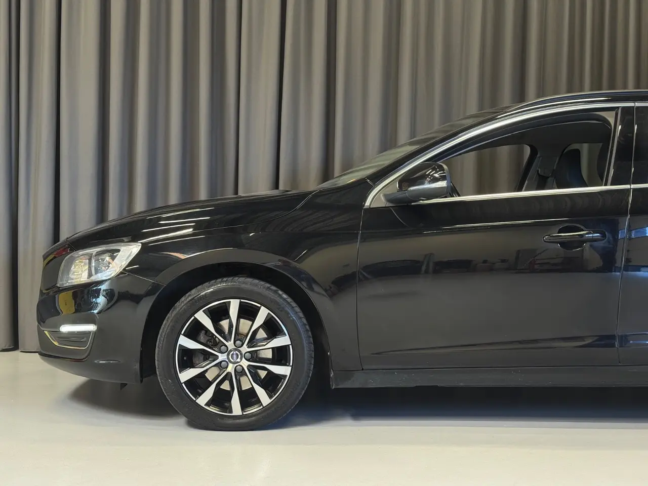 Billede 3 - Volvo V60 2,0 D4 190 Momentum aut.