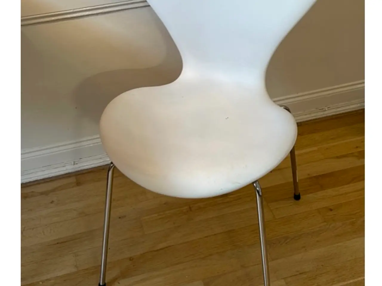 Billede 2 - 7'er stole i hvidt læder