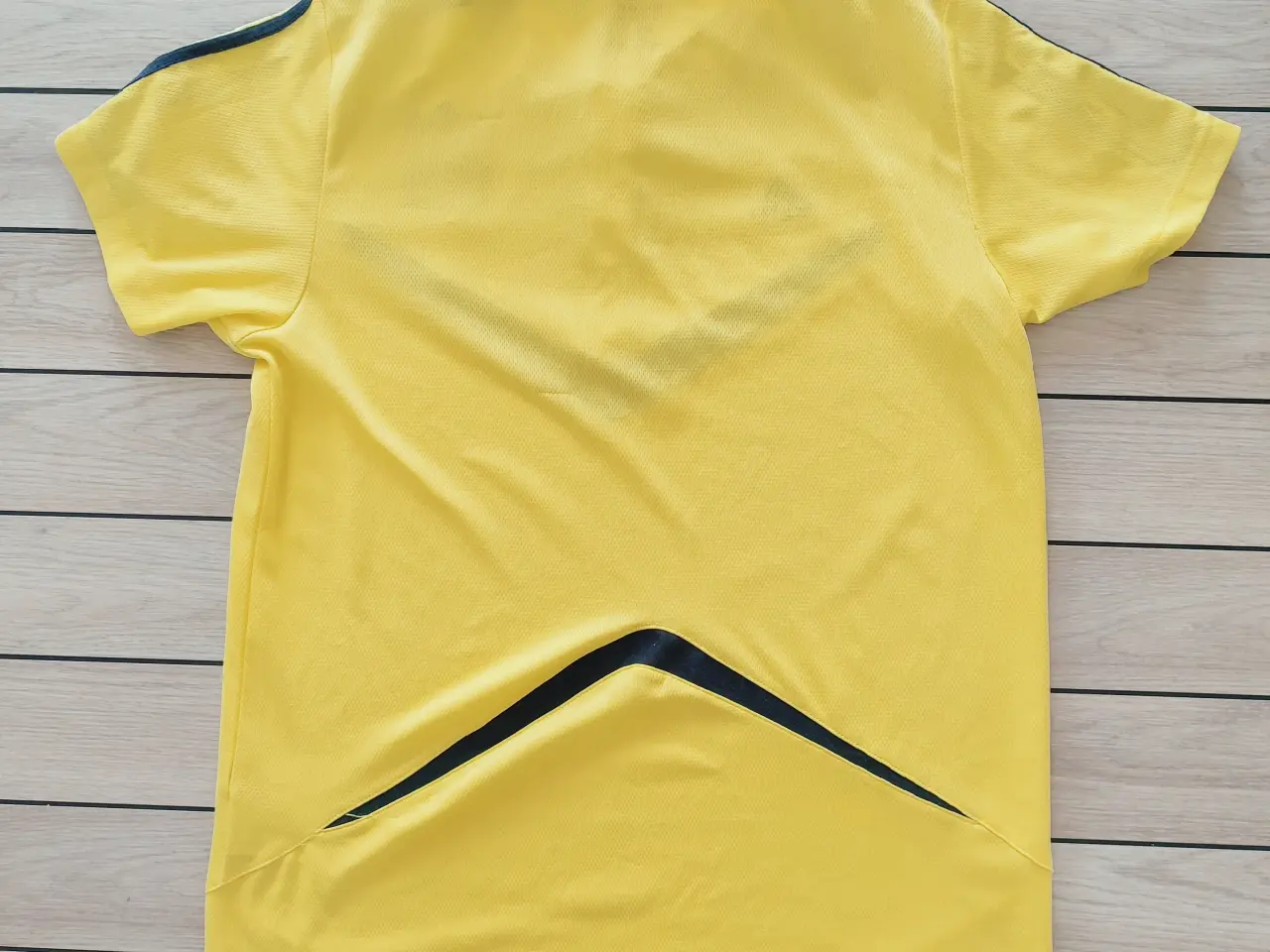 Billede 3 - Adidas Liverpool trøje, str L