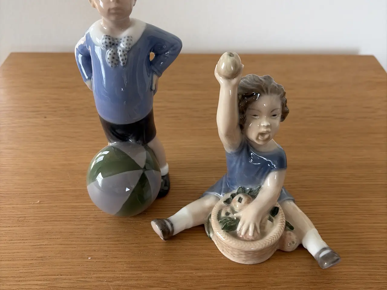 Billede 2 - Royal Copenhagen porcelænsfigurer 2 stk