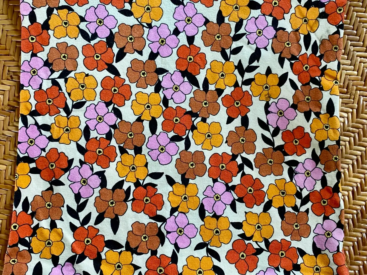 Billede 4 - Blomstret halsedisse tørklæde