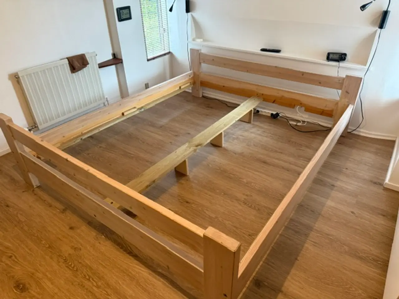 Billede 4 - Dobbeltseng - to madrasser på 200 x 85 cm 