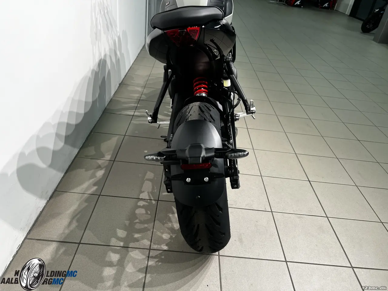 Billede 9 - Triumph Trident 660 Stone Gray