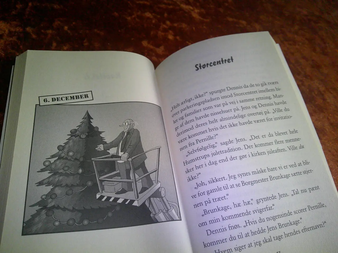 Billede 2 - Kanel, klejner og julekaos, Nick Clausen