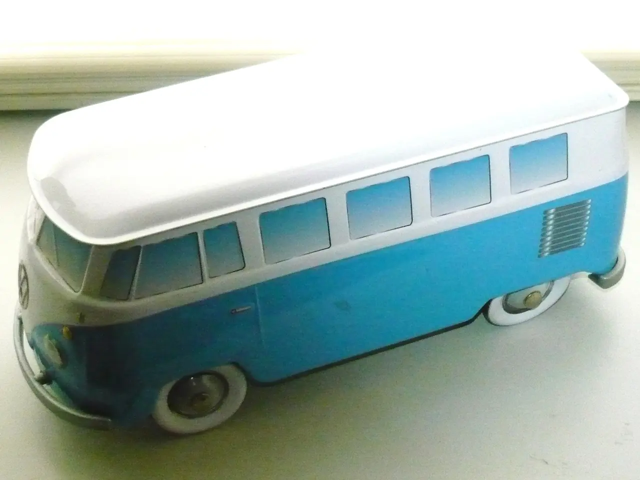 Billede 2 - VOLKSWAGEN MODELBIL I METAL 