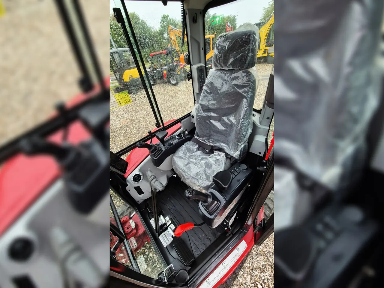Billede 12 - MOLE M25 / 2.5 tons med Engcon rotortilt og skovlpakke / Yanmar motor