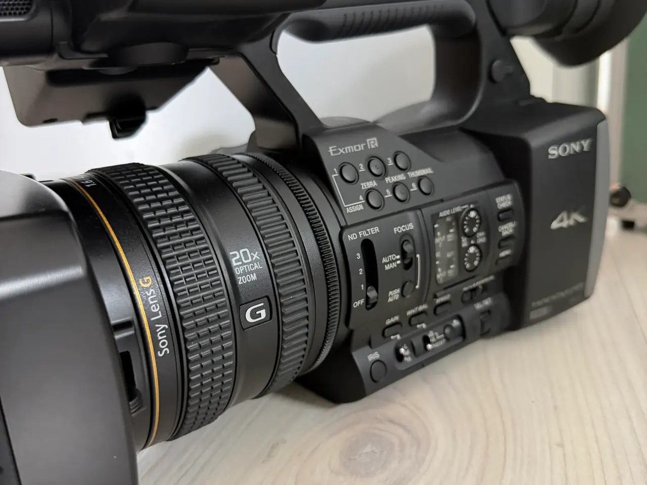 Billede 12 - Sony FDR-AX1 4K Camcorder – Kun 51 timer – Komplet