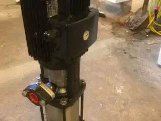 Grundfos CR5-9 DW injectorpumpe