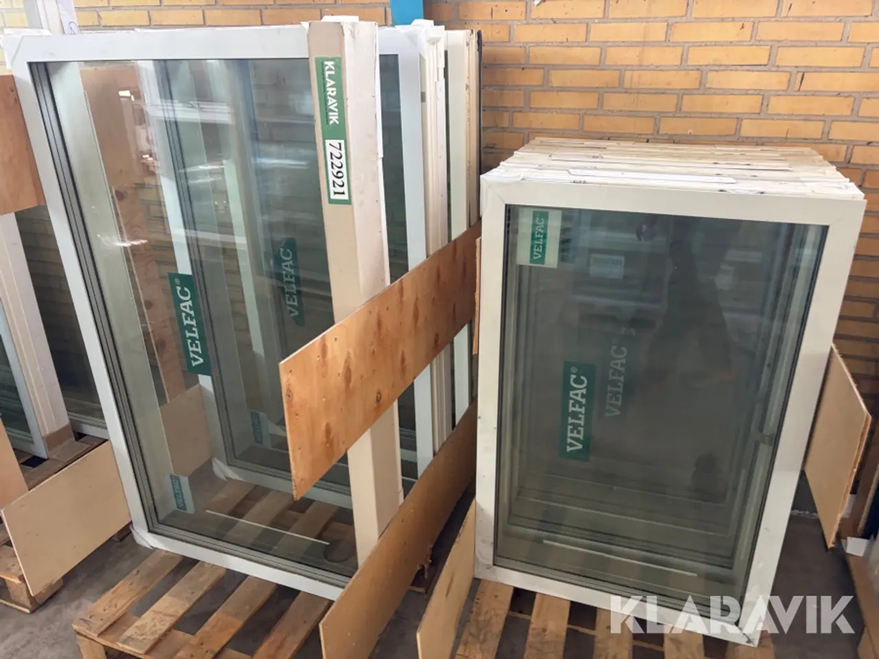 Billede 1 - Vinduer Velfac træ/alu - 3-lags - 7 styk