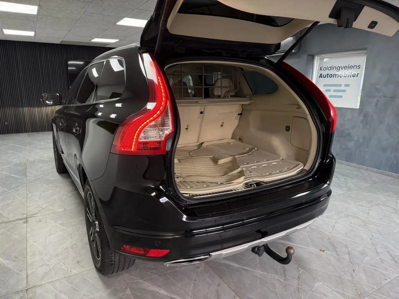 Billede 5 - Volvo XC60 2,0 D4 Summum 190HK 5d 8g Aut.