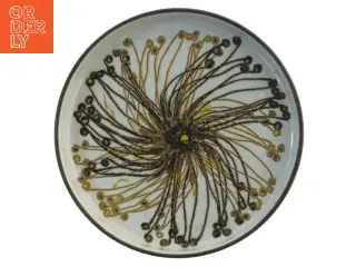 Dekorativt keramisk fad fra Royal Copenhagen (str. Ø 17 cm)