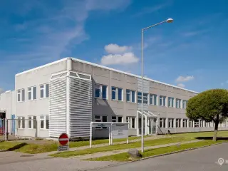Kombineret kontor og lager til leje i Kastrup