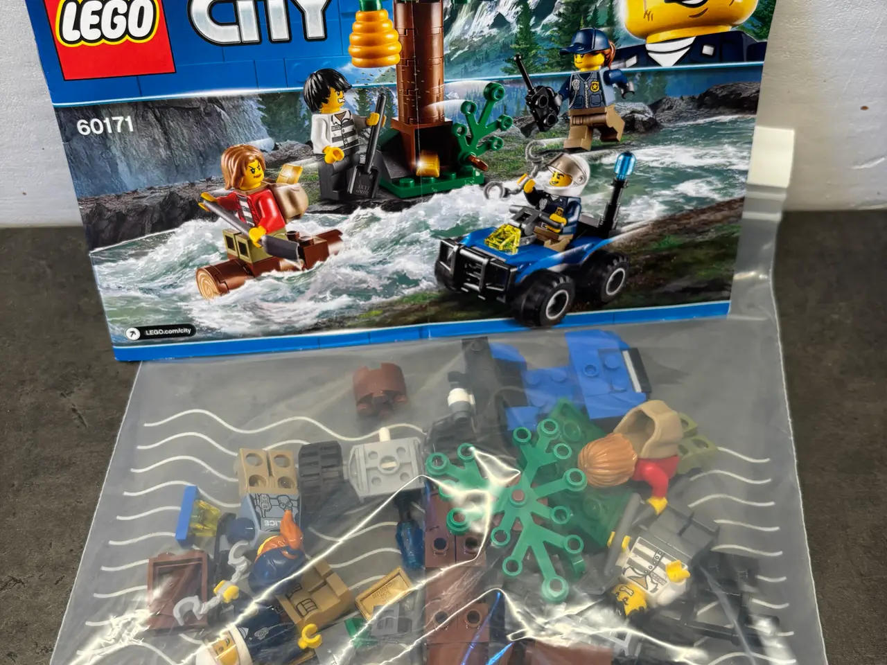 Billede 7 - 8 x LEGO City sæt inkl. 18 minifigurer