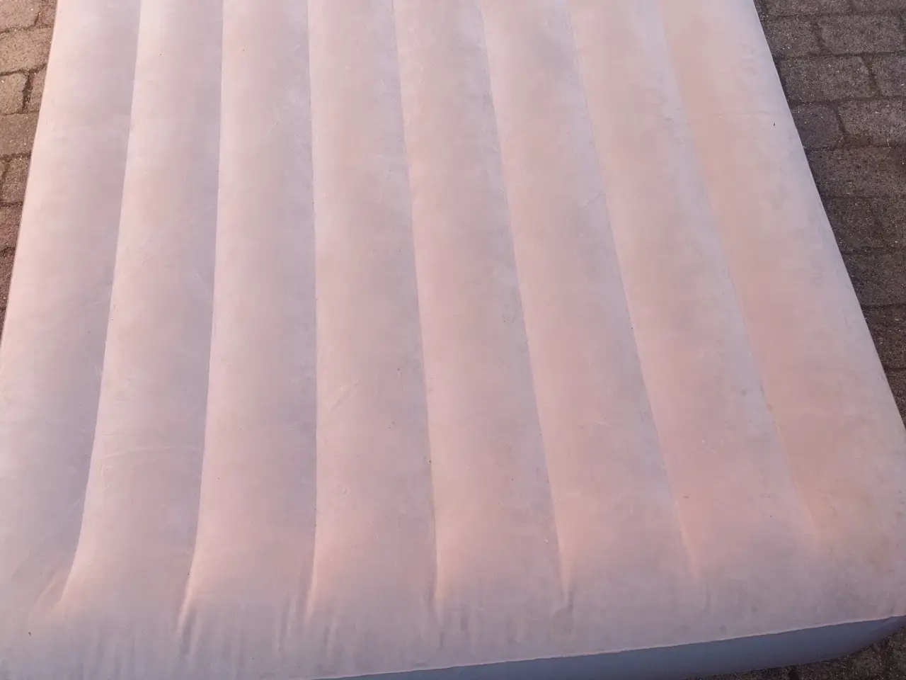 Billede 7 - Intex luftmadras med pumpe