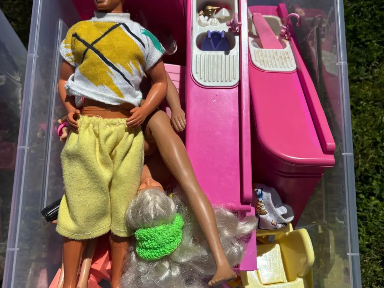 Billede 3 - Barbie tilbehør og lidt dukker 