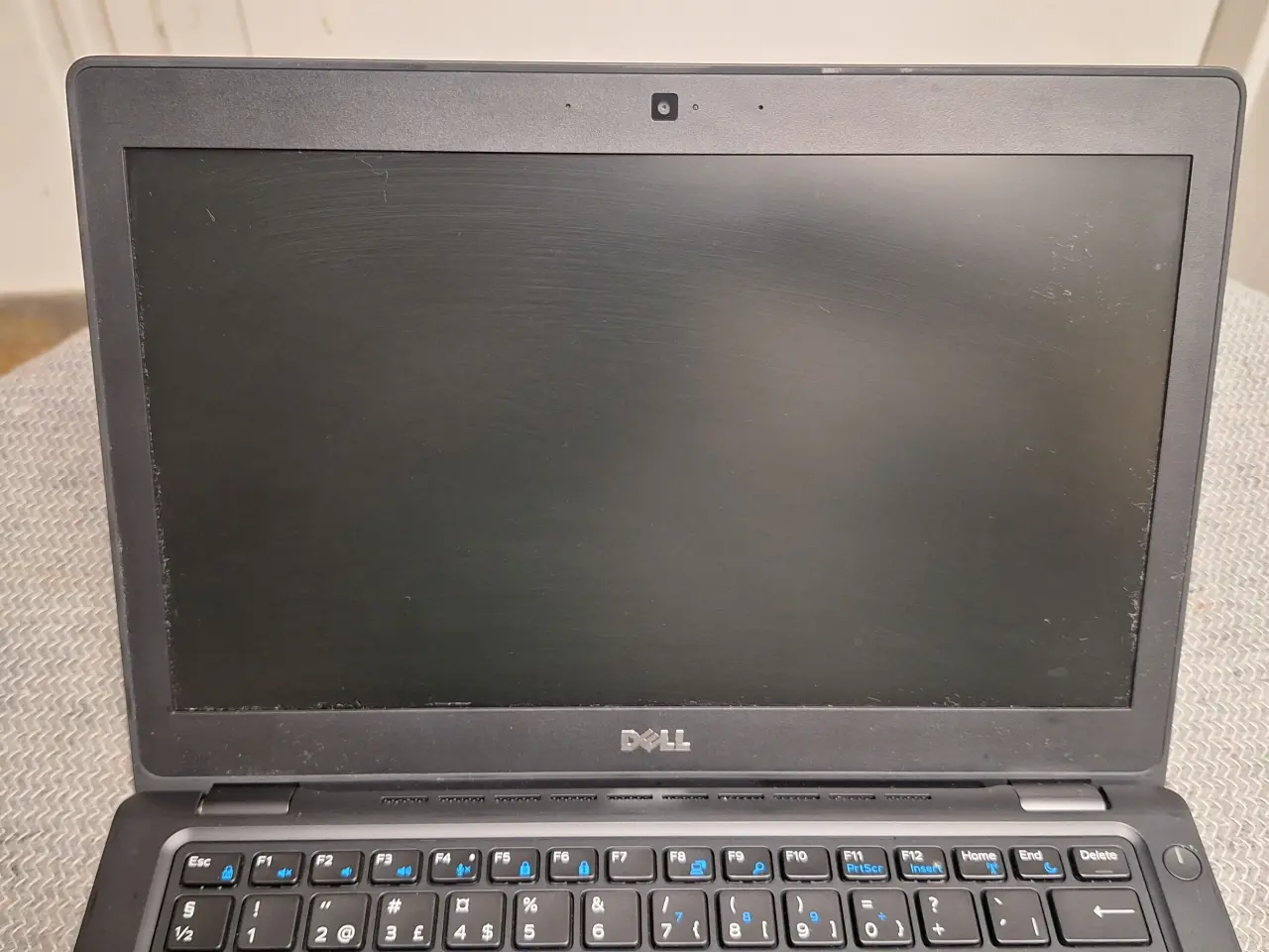 Billede 2 - Dell Latitude 5280 – kompakt laptop til studie og