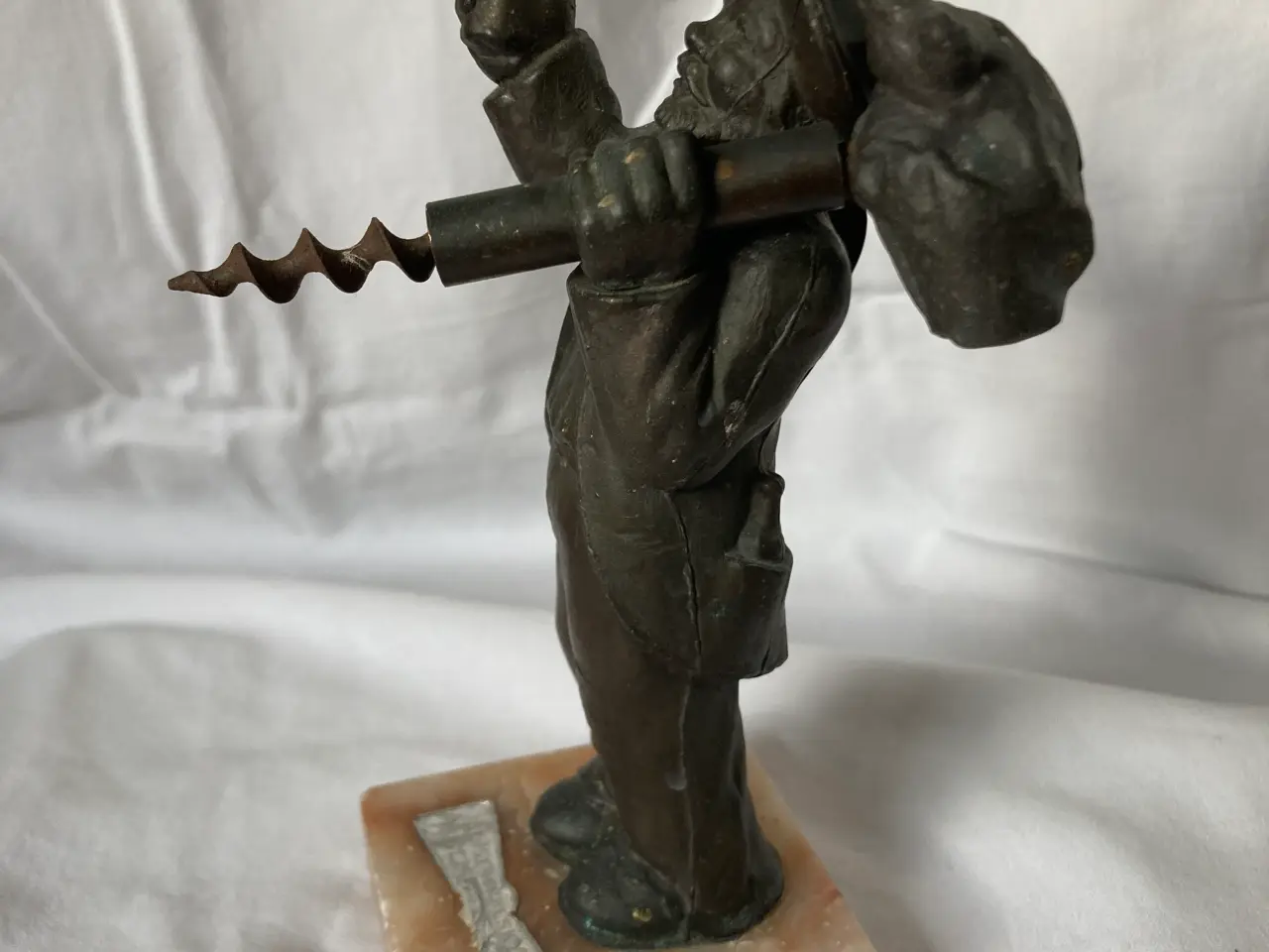 Billede 2 - Figur oplukker proptrækker