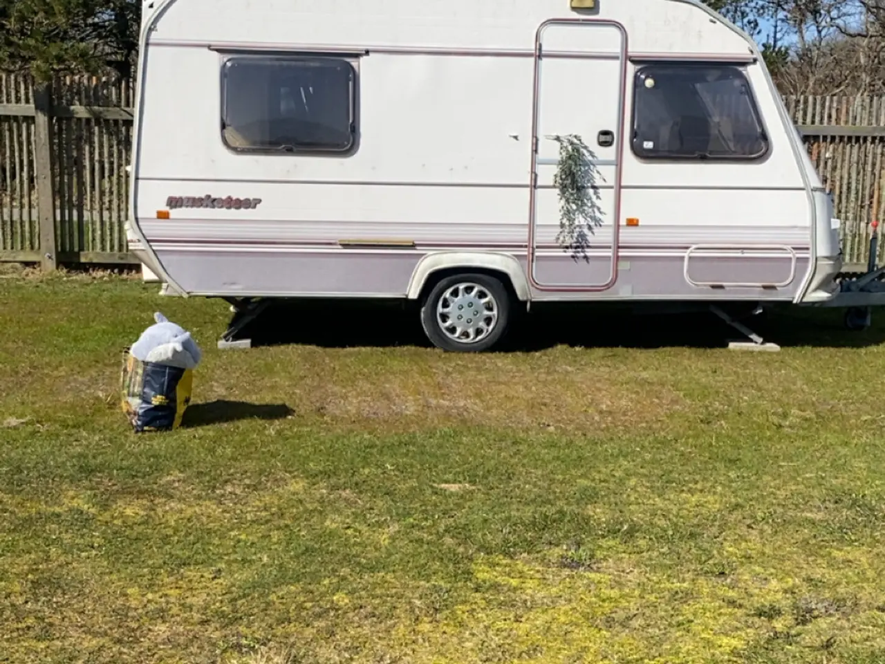 Billede 1 - Campingvogn med Isabella fortelt