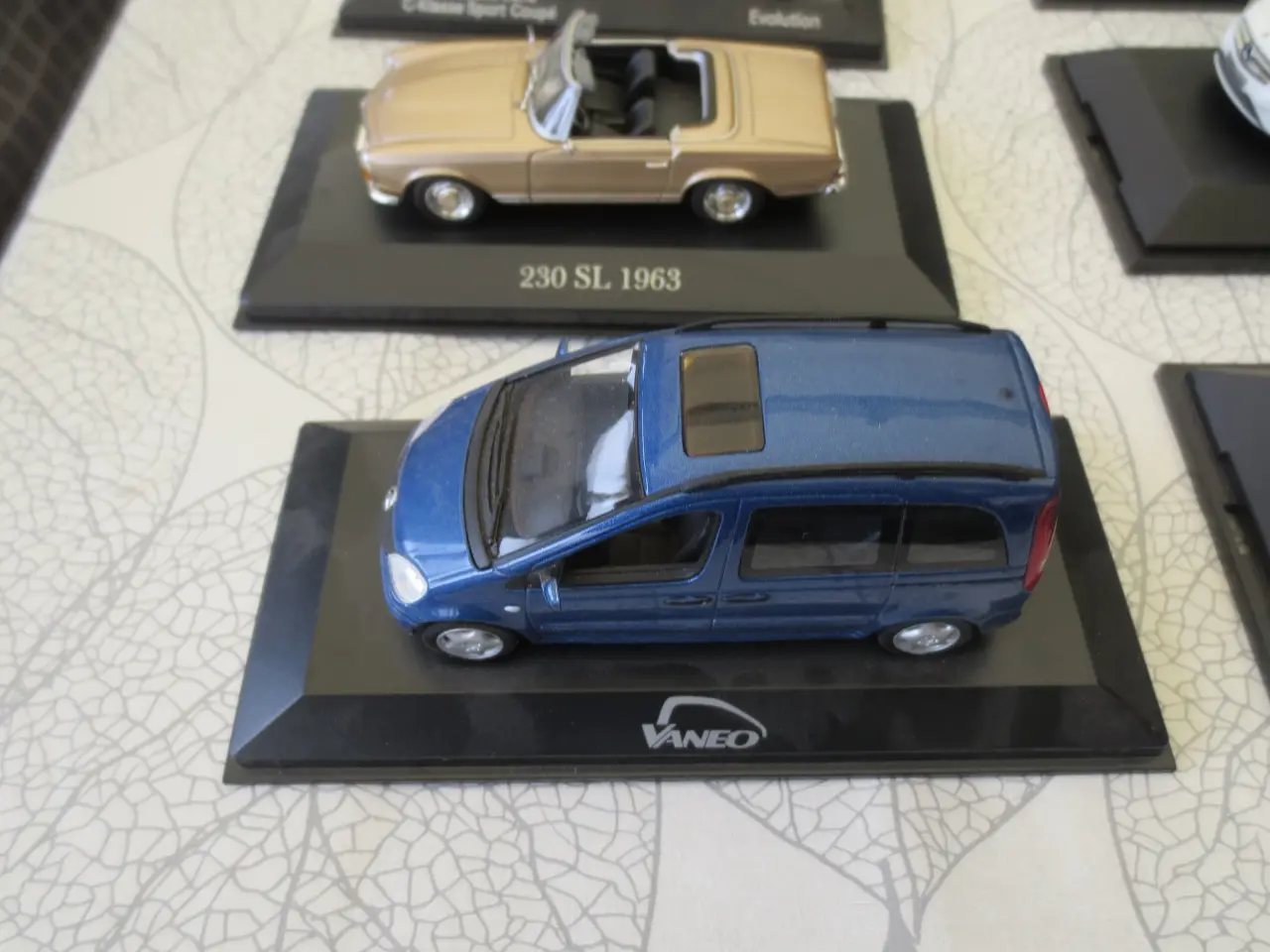 Billede 6 - 11 stk Forskellige Mercedes Benz modeller